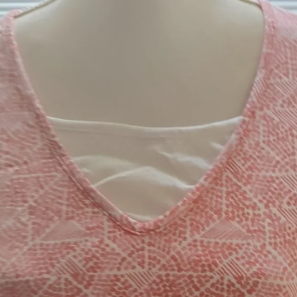 Mountain Lake Pink Short Sleeve Tee with Textured V-Neck - Picture 3 of 7